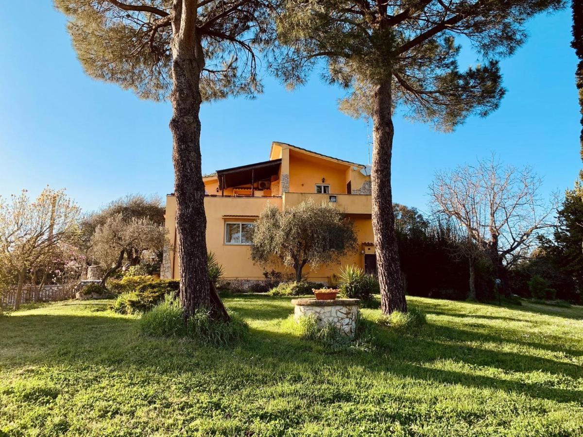 Il Casale di Gardenia Bed and Breakfast Cesano Esterno foto